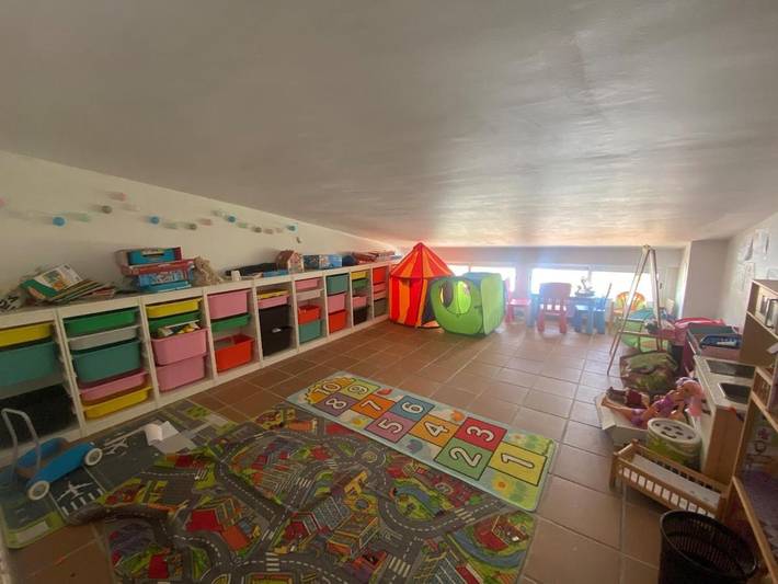 Chalet para 11 personas, con jacuzzi además de terraza y piscina, Se admiten mascotas en Valles Oriental - 4