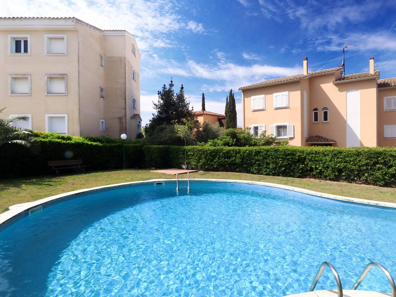 Ganze Wohnung, Apartment in S'Agaró für 6 Personen mit Pool und Parkplatz in S'Agaró, Platja d'Aro