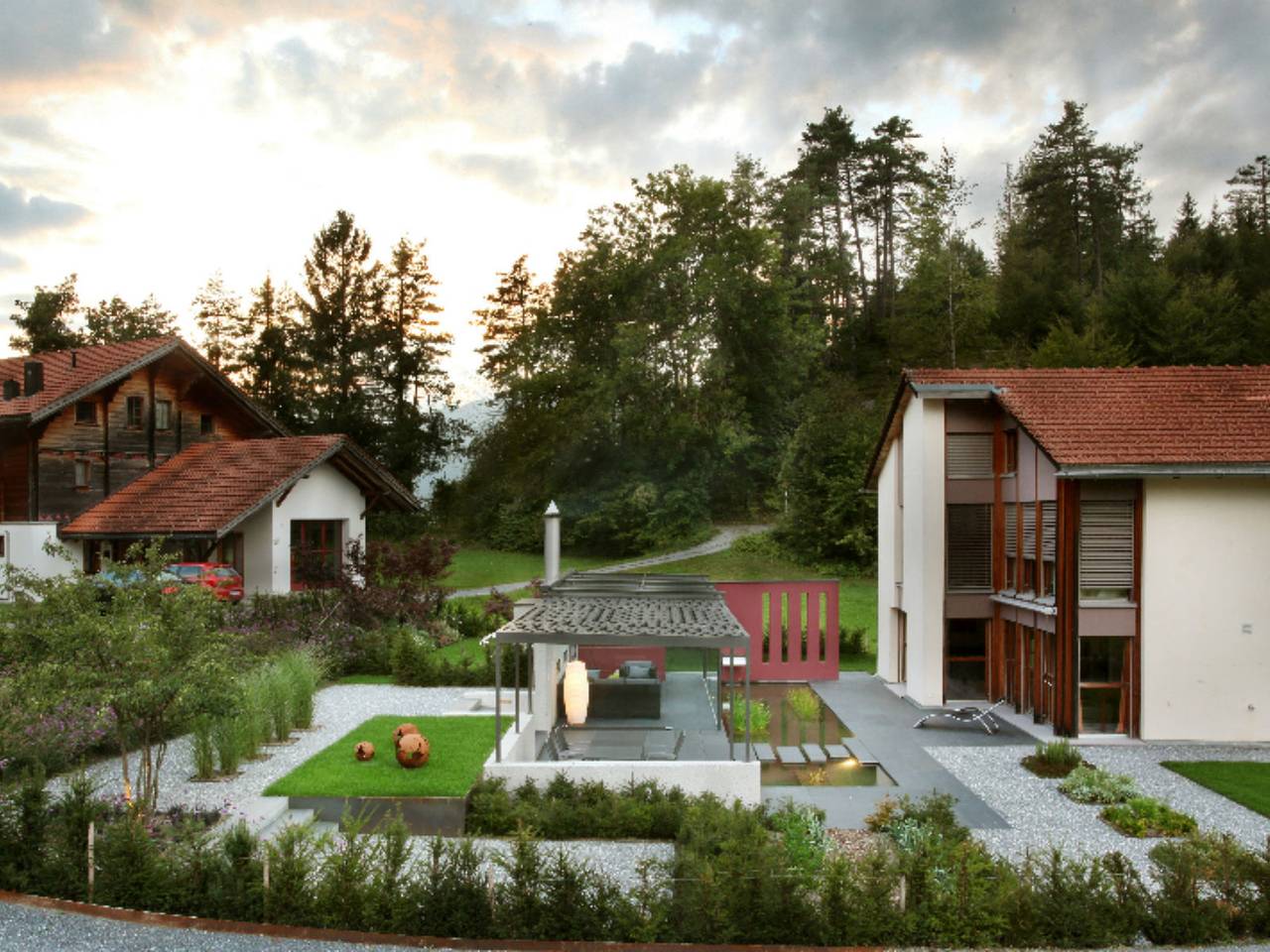 Ganze Ferienwohnung, Ferienhaus Carrera mit Traumgarten, Valendas - 3.5 Zimmer Ferienhaus für max. 2 Pers. in Safiental, Alpenarena