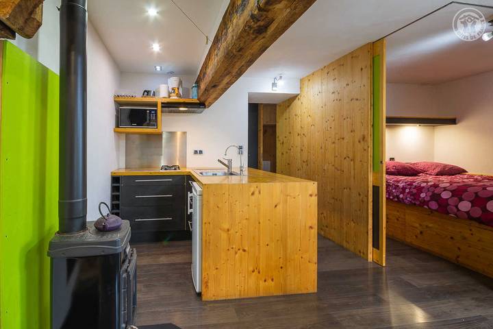 Gîte pour 4 personnes, avec jardin à Queige - 3