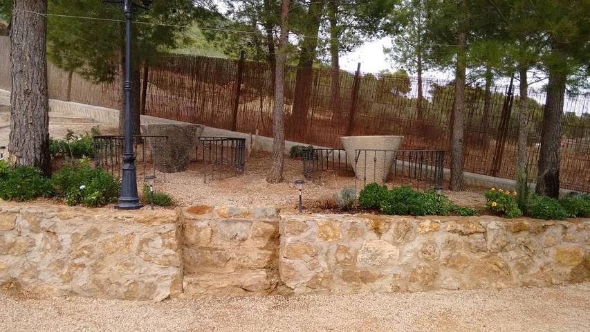 Casa rural para 8 personas, con jardín además de piscina y vistas en Yeste - 4