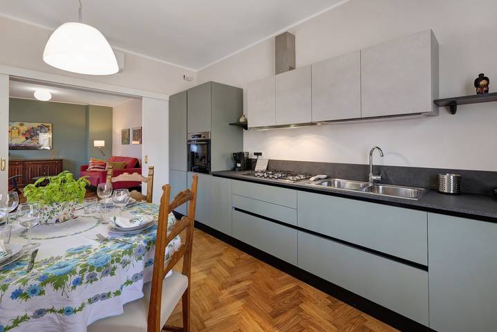Hel lägenhet, Apartment 'Holiday Home' with Balcony, Wi-Fi and Air Conditioning in Cairo Montenotte, Savona provins