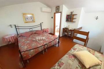 Ferienhaus für 9 Personen in Malcesine, Gardasee-Berge, Bild 2