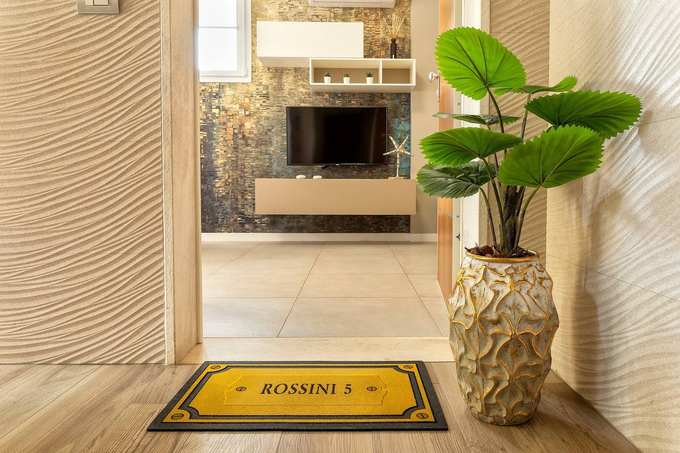 Apartment 'Luxury Sofia Home Alghero' with Balcony, Wi-Fi and Air Conditioning in Mercede, Alghero