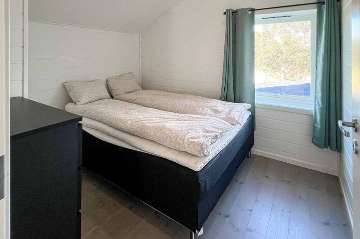 Ferienhaus für 8 Personen, mit Balkon und Terrasse sowie Garten in Bremanger - 2