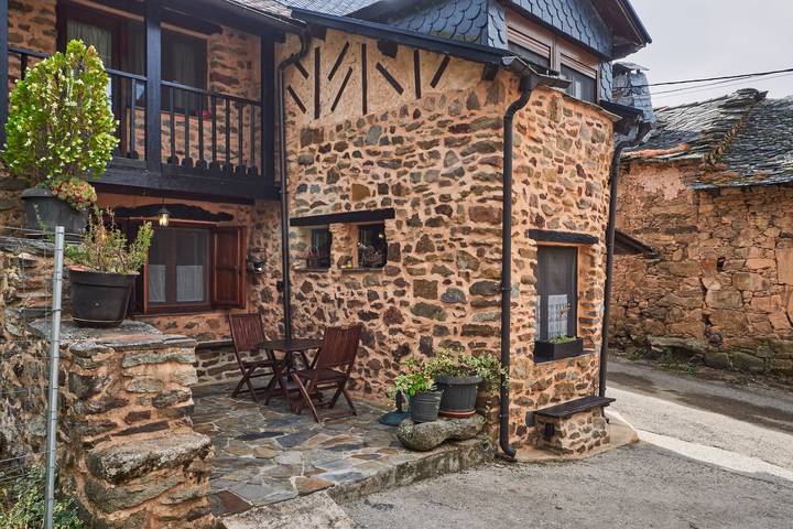 Casa rural para 4 personas, con balcón y jardín, Familias con niños - 1