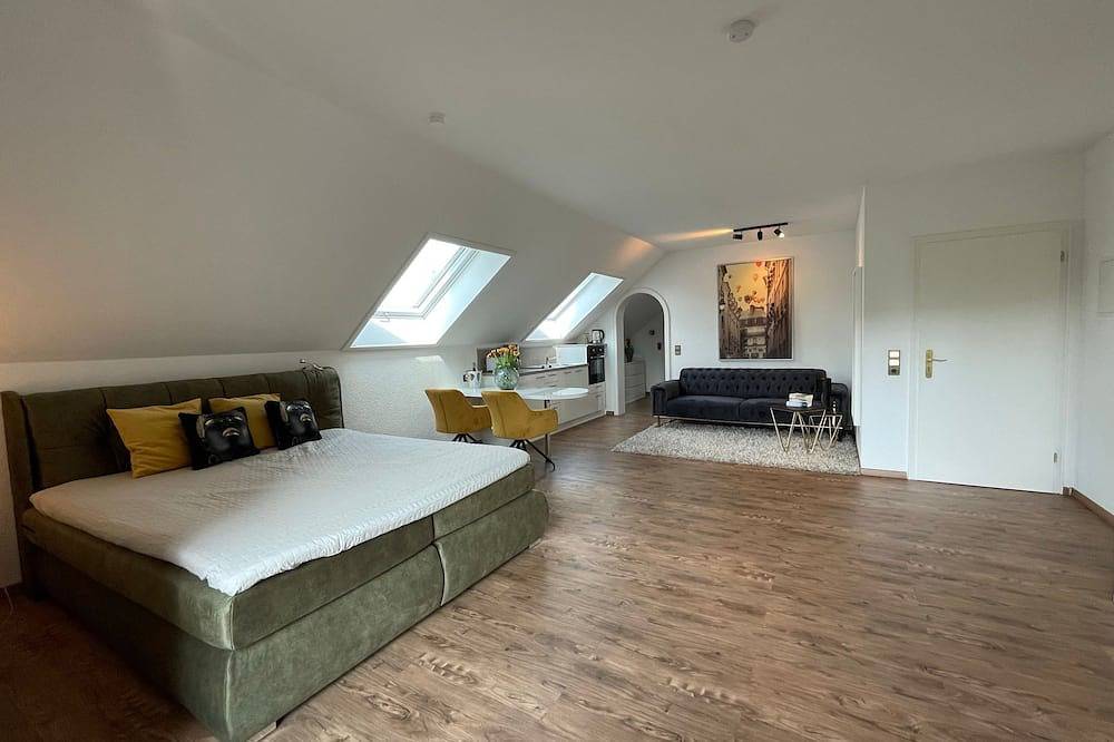 Ganze Wohnung, Lichtdurchflutete Ferienwohnung (60 qm) für zwei Personen mit Südbalkon in Bad Sassendorf, Kreis Soest