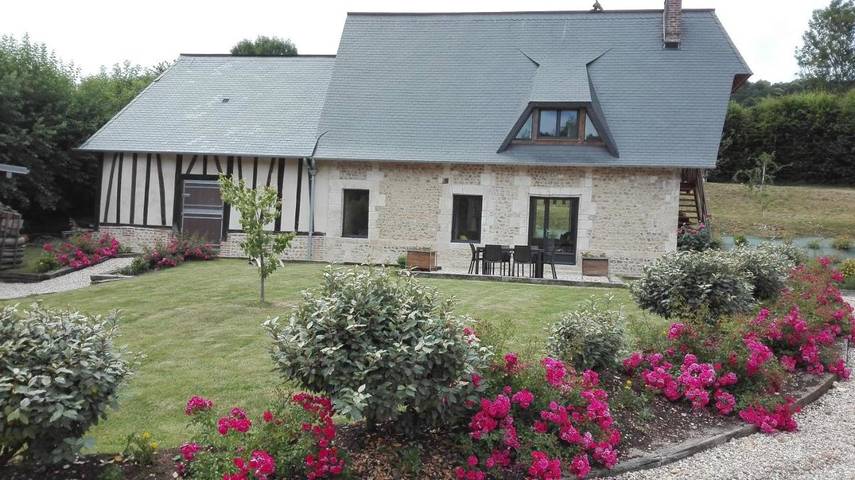 Location de vacances pour 4 personnes, avec vue et terrasse à Toutainville - 2