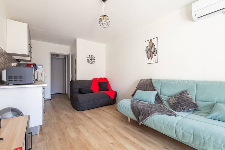 Gîte pour 4 personnes, avec terrasse dans Plage du Môle - 2