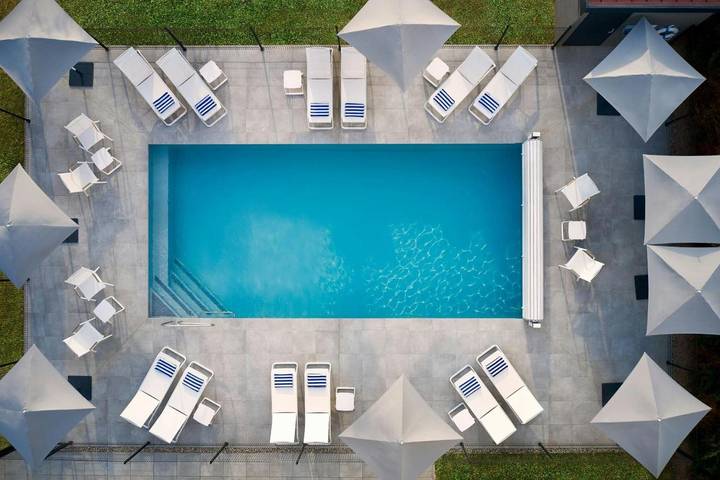 Hôtel pour 2 personnes, avec terrasse et piscine, animaux acceptés