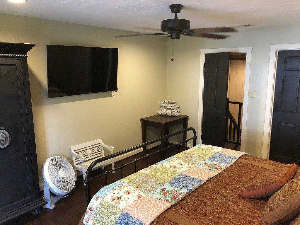 Schlafmöglichkeiten für 26 ... Waterfront Lakehouse am Lake Sam Rayburn. Unglaubliche Aussichten! in Sam Rayburn Reservoir