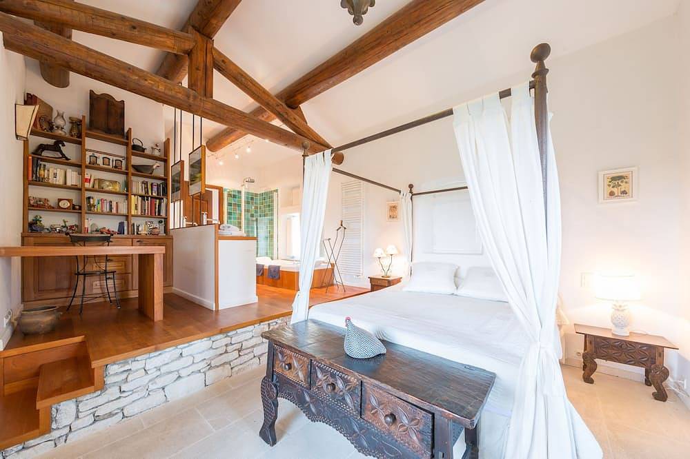Stone farmhouse with exceptional view of the Grand Luberon 4 * tourist office in Bonnieux, Parque natural regional del Luberon