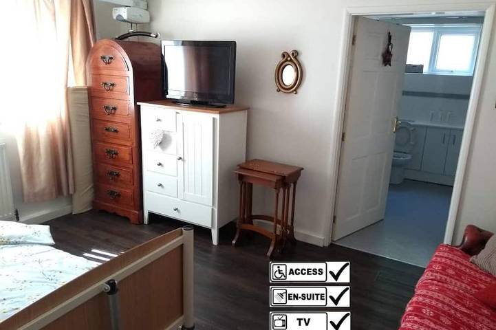 Casa independiente tranquila ** 10 minutos a pie de la ciudad ** in Nottingham, Midlands del Este
