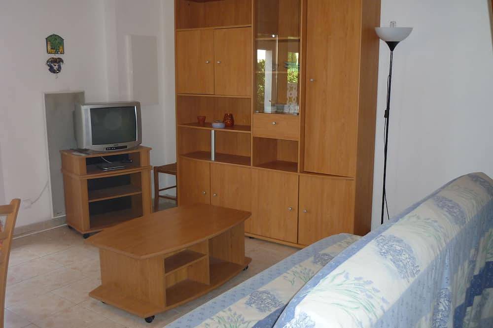 Air-conditioned villa with wifi pool in residence 300 m from the beach in Portiragnes, Mittelmeerküste (Frankreich)