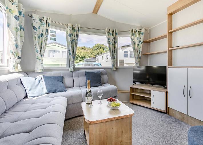 Caravan for 6 people in Southern England