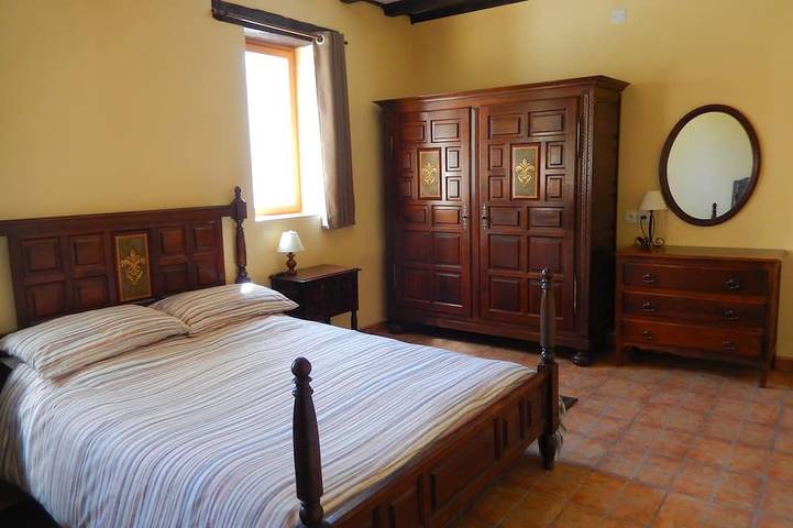 Location de vacances pour 10 personnes, avec jardin et piscine à Abilly - 2