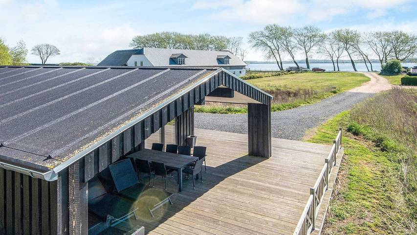 Ferienhaus für 8 Personen, mit Terrasse in Skarrev