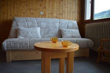 Gîte pour 4 personnes, avec balcon dans Chinaillon