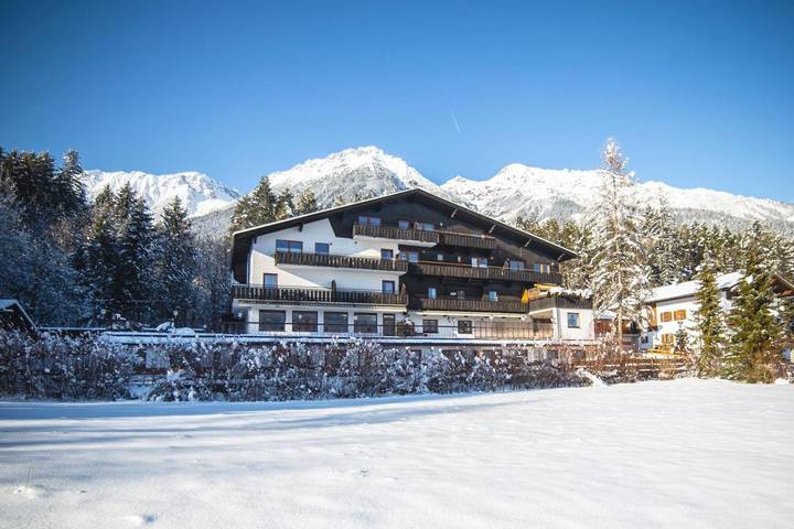 Ferienwohnung für 2 Personen, mit Garten und Terrasse sowie Ausblick, mit Haustier - 1