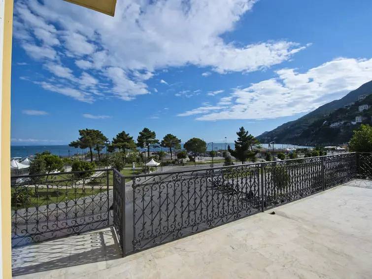 Apartamento entero, 3 estancias 6 personas in Vietri sul Mare, Costa Amalfitana