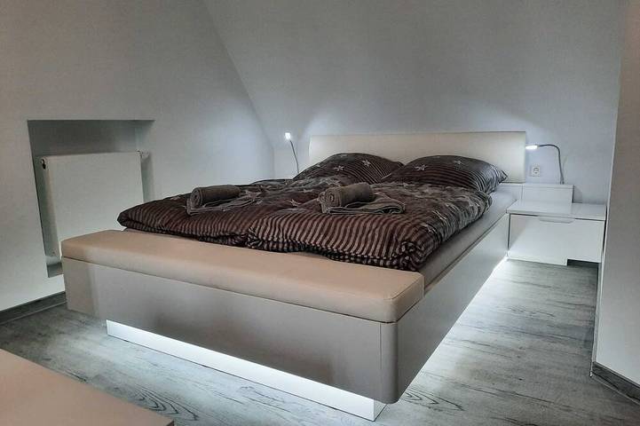 Wohnwagen für 4 Personen in Brandenburg - 2