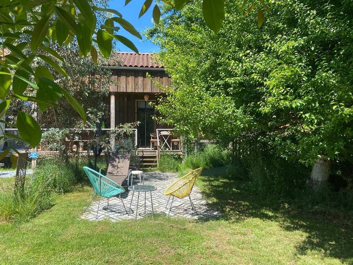 Location de vacances pour 2 personnes, avec vue et jardin à Valojoulx - 4