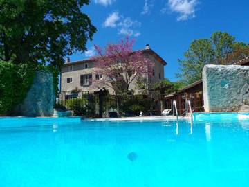 Cottage pour 2 personnes, avec jardin ainsi que vue et piscine à Sauve