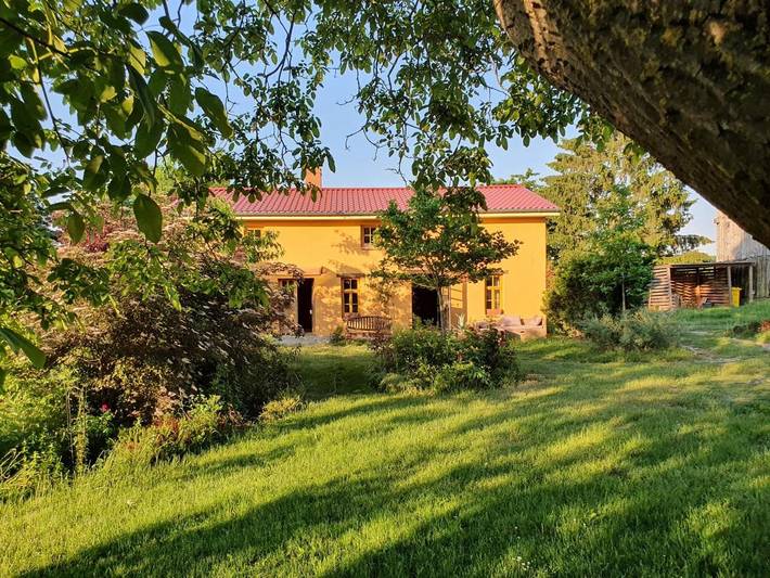 Ferienwohnung für 2 Personen, mit Terrasse und Garten sowie Sauna und Ausblick