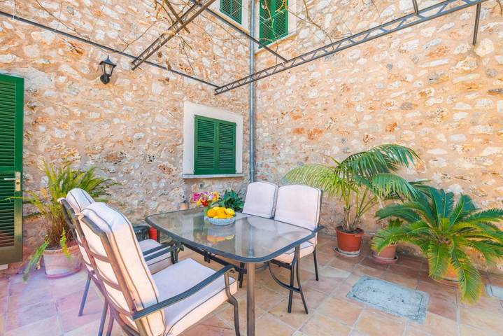 Ses Roques - Villa mit privatem Schwimmbad und kostenlosem Wifi in Santa Maria del Cami in Santa Maria del Cami, Mallorca Inselmitte