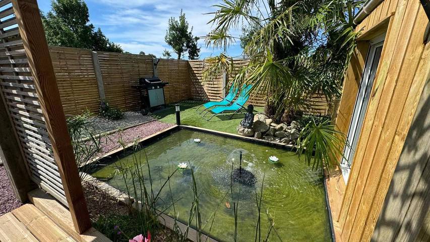 Location de vacances pour 2 personnes, avec sauna et jacuzzi ainsi que jardin et terrasse à Juilley - 2