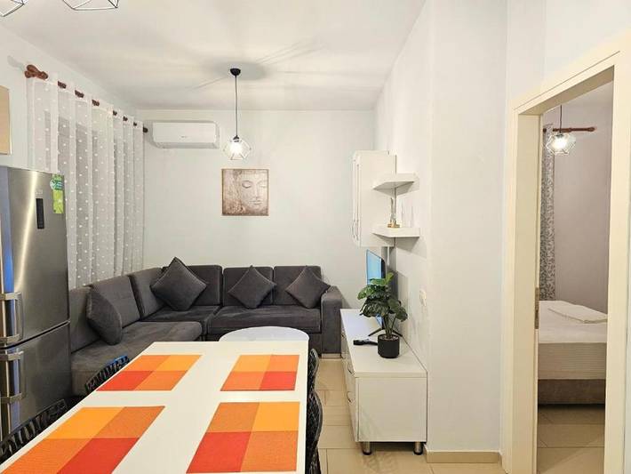 Apartamento de vacaciones para 5 personas, con jardín además de vistas y piscina - 1