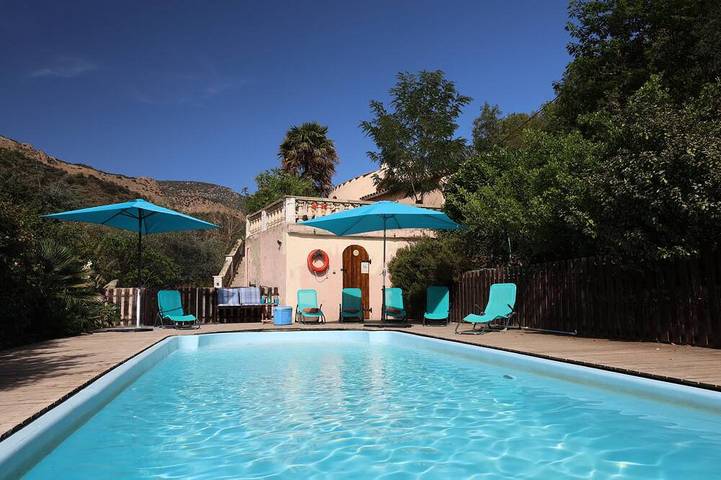 Location de vacances pour 6 personnes, avec Terrasse et Jardin à Serdinya