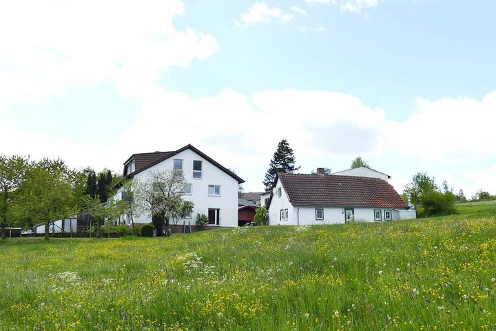 Ferienwohnung für 5 Personen, mit Garten und Ausblick in Gersfeld