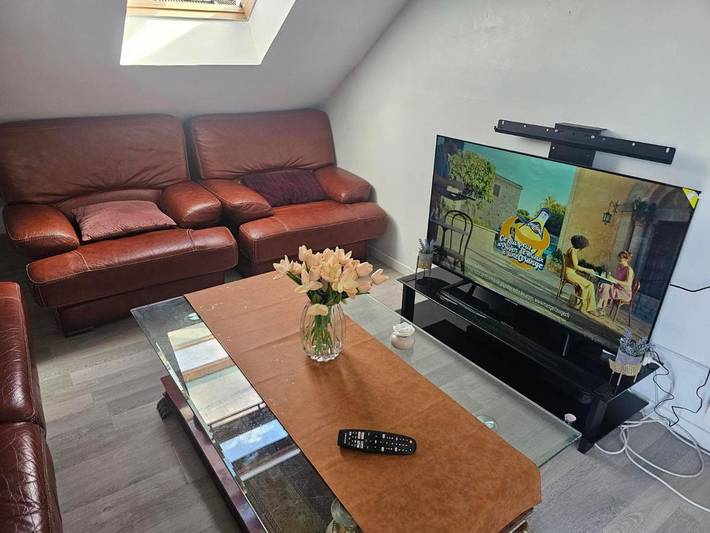 Gîte pour 2 personnes, avec Balcon et Terrasse ainsi que Jardin et Vue à Magnanville