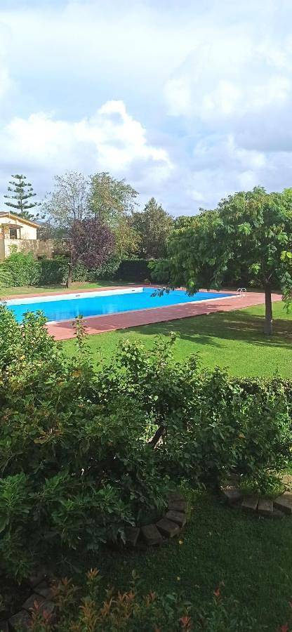 Apartamento de vacaciones para 3 personas, con terraza además de vistas y piscina - 1