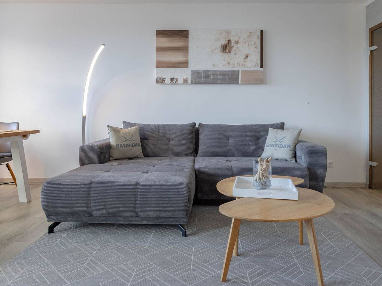 Ganze Ferienwohnung, Brandenburg 7 - Moderne 2-Zimmerwohnung in Westerland, in direkter Strandlage mit Balkon. in Westerland, Sylt (Gemeinde)