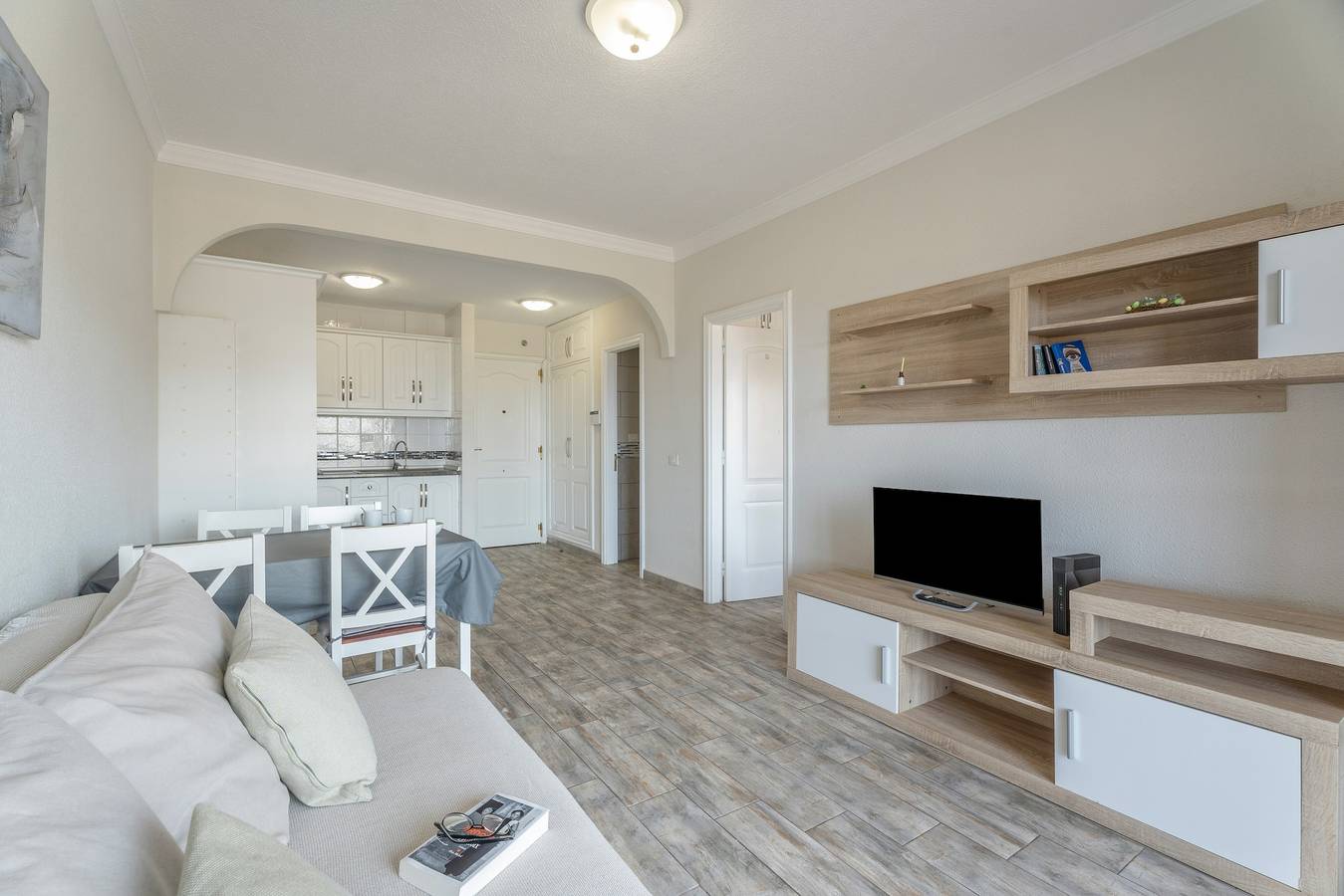 Apartamento entero, Vacaciones 'Atlantis 3 One Bedroom' con vistas al mar, piscina compartida y Wi-Fi in Costa del Silencio, Arona 