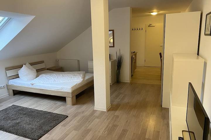 Apartamento entero, Holiday apartment in the Heidelberg area only 10 minutes to Heidelberg City in Sandhausen, Llanura del Rin