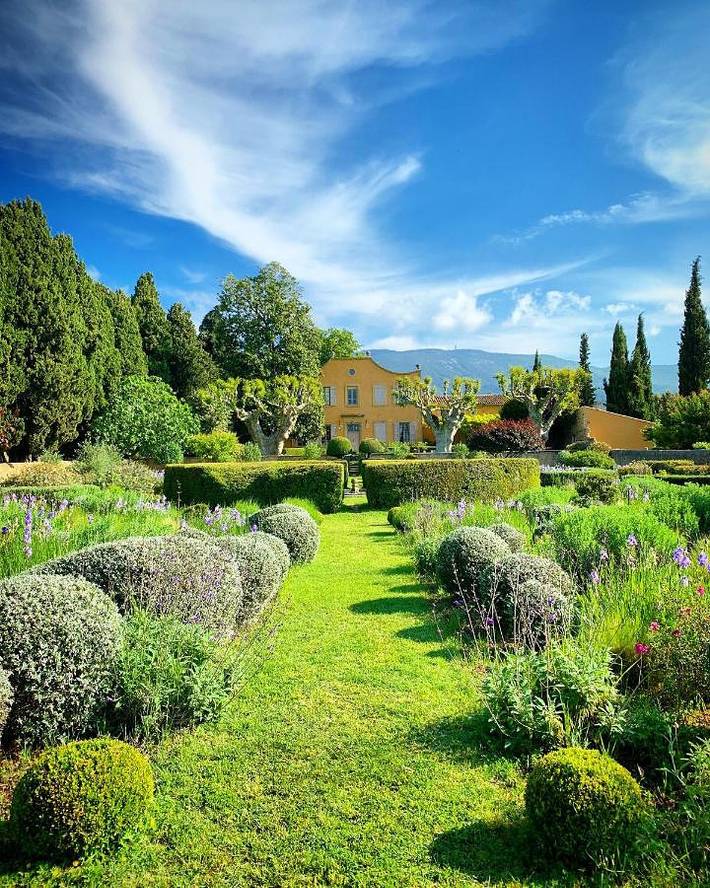 Maison d’hôte pour 2 personnes, avec jardin ainsi que piscine et vue, animaux acceptés à Cucuron - 3