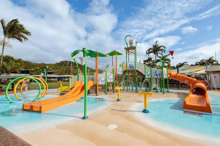 Bungalow für 10 Personen, mit Pool und Kinderpool sowie Whirlpool und Garten in Queensland