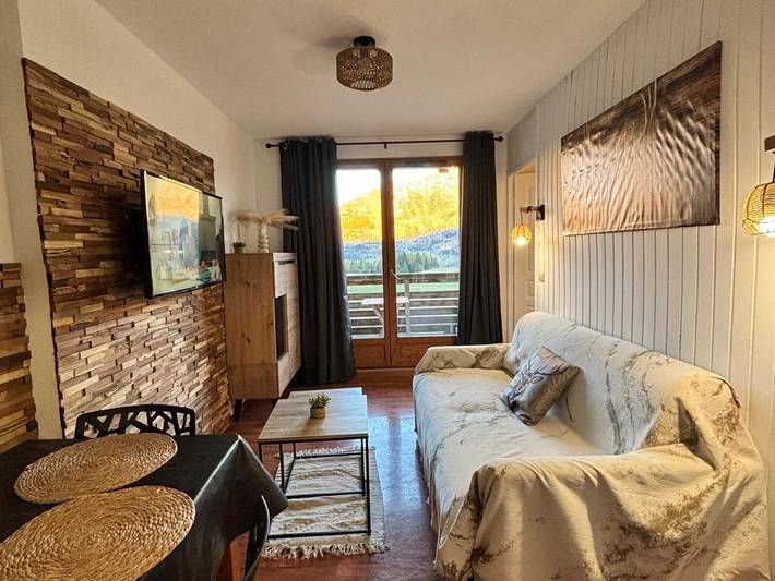 Chalet pour 4 personnes, avec Balcon ainsi que Piscine et Sauna à Le Dévoluy