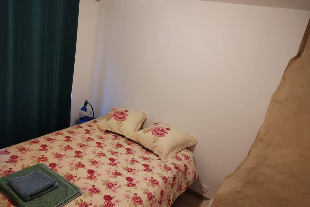 Gite 3 couchages, 5 personnes à la campagne, jardin, parking, animaux acceptés. in Vieux-Vy-sur-Couesnon, Région de Rennes
