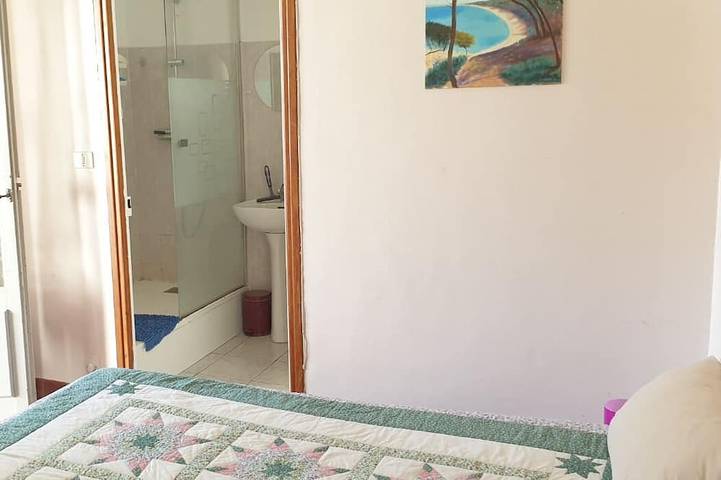 Gîte pour 8 personnes, avec balcon dans Office De Tourisme De Saint Cyr Sur Mer - 4