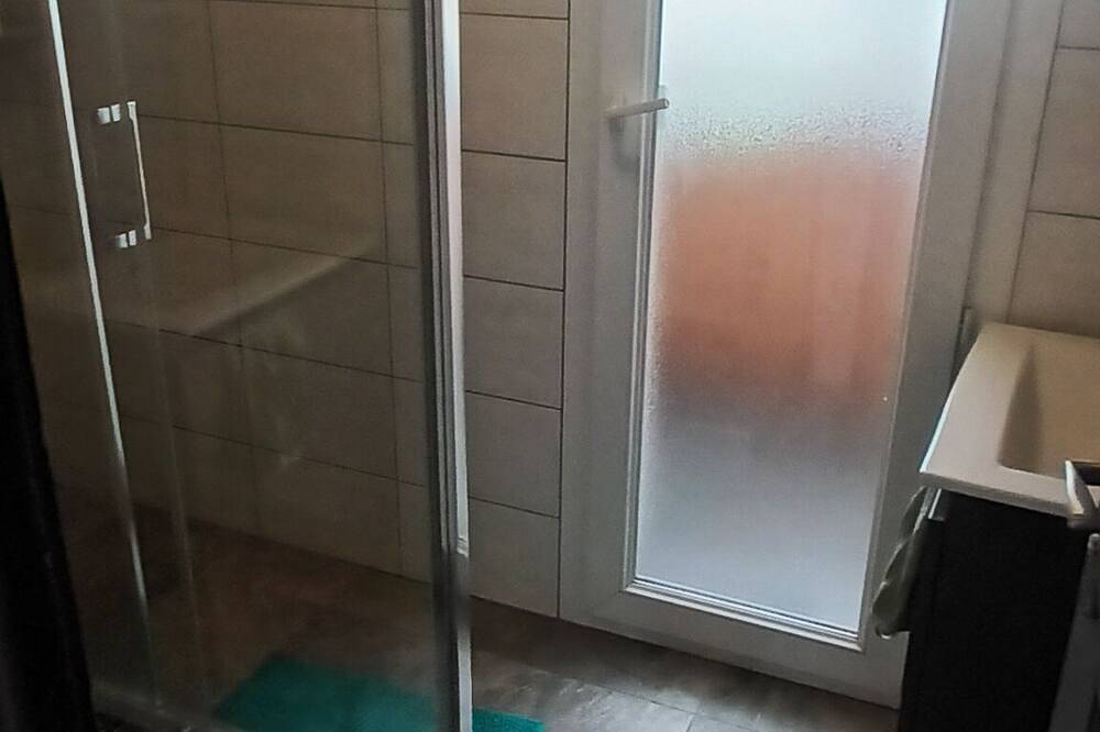 Appartement entier, Appartement lumineux de 43 m2 in Marnaz, Région de Bonneville