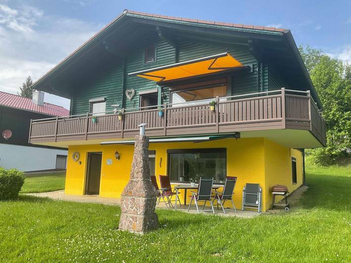 Ferienhaus für 10 Personen, mit Balkon und Terrasse sowie Garten und Seeblick in Arrach - 3