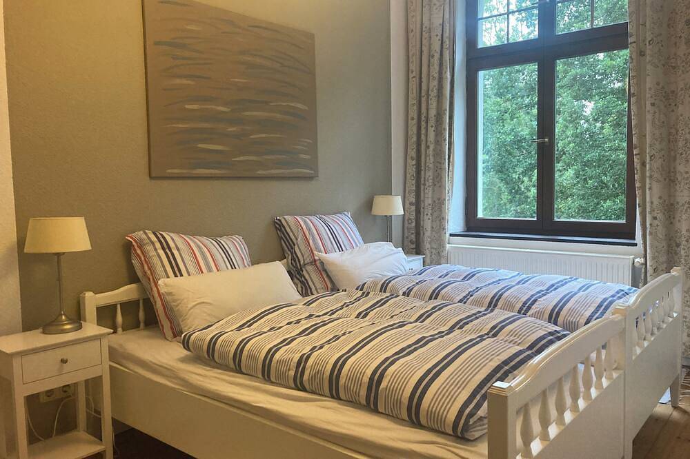 Ganze Wohnung, Alter Charme mit frischer Wind im Gutshaus in Sehlen, Bergen auf Rügen und Umgebung