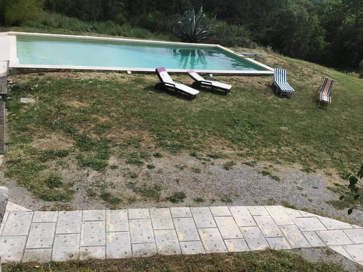 Location de vacances pour 2 personnes, avec piscine ainsi que jardin et vue à Ribaute-les-Tavernes - 3