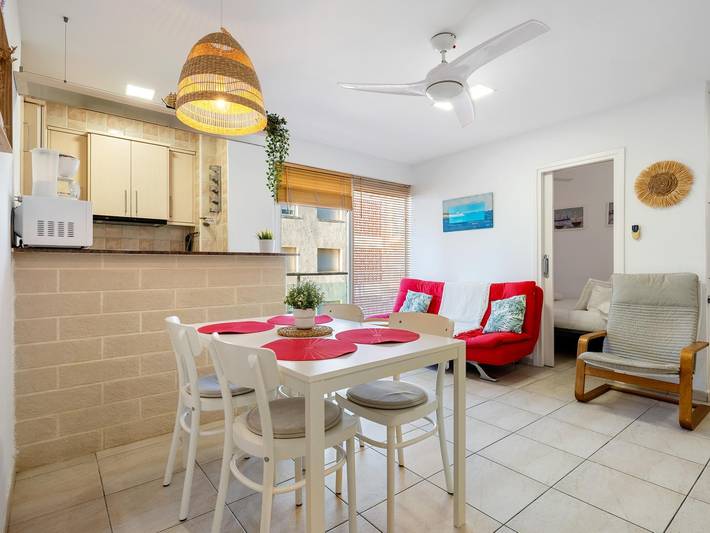 Ferienwohnung für 4 Personen, mit Meerblick und Balkon sowie Terrasse und Pool in Santa Susanna - 3
