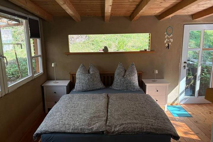 Ganze Wohnung, \"unterm Frohnbühl\" - Appartement/Fewo, Dusche und Badewanne, 1 Schlafra in Dahn, Landkreis Südwestpfalz
