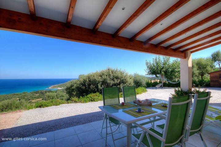 Gîte pour 4 personnes, avec Terrasse et Vue à Corbara - 2